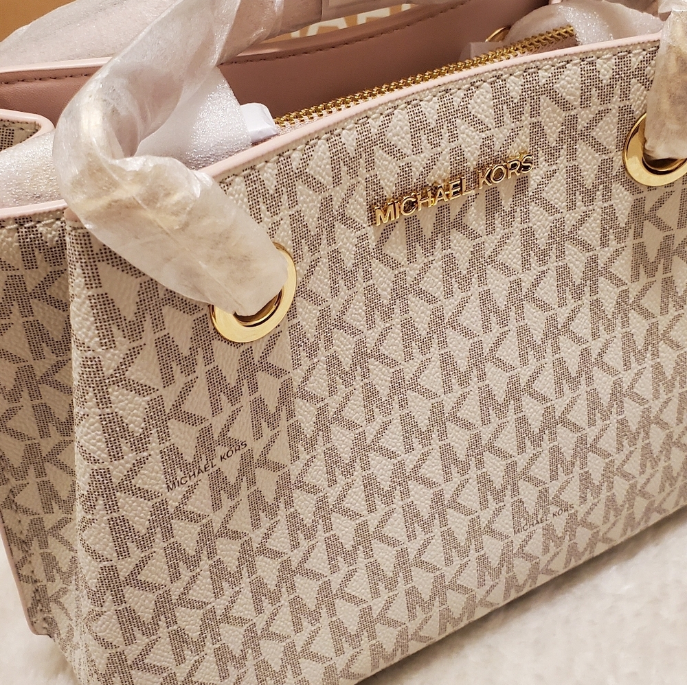 MK TEAGAN SMALL SATCHEL